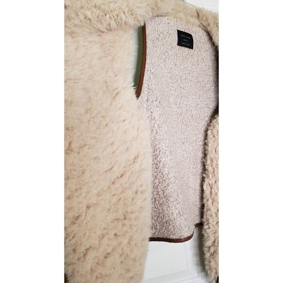 Love Tree Vest  - Picture 4 of 7